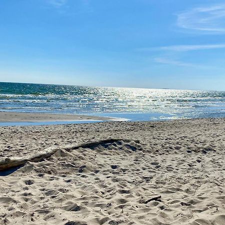 Inselhotel Kleiner Bodden Buschvitz Exteriör bild