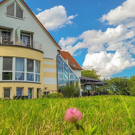 Inselhotel Kleiner Bodden Buschvitz Exteriör bild